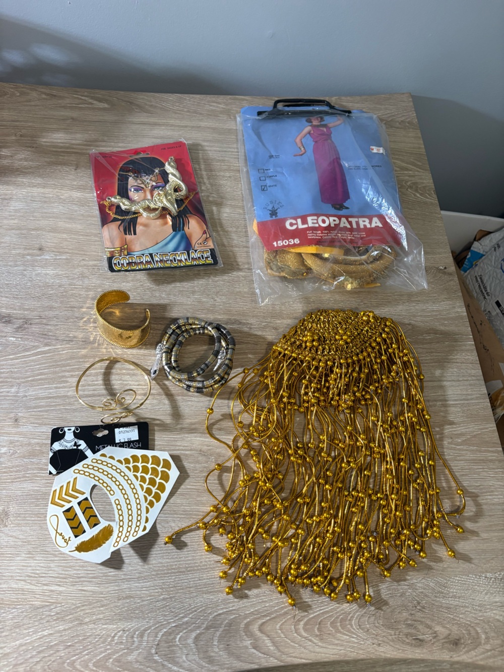 Cleopatra Costume Accessories: Beaded Hair Net with Matching Costume pieces